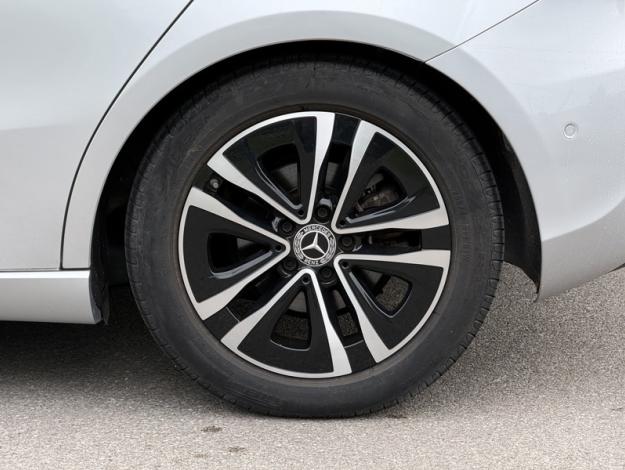 MERCEDES-BENZ Classe A 180 Progressive Line  