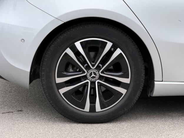 MERCEDES-BENZ Classe A 180 Progressive Line  