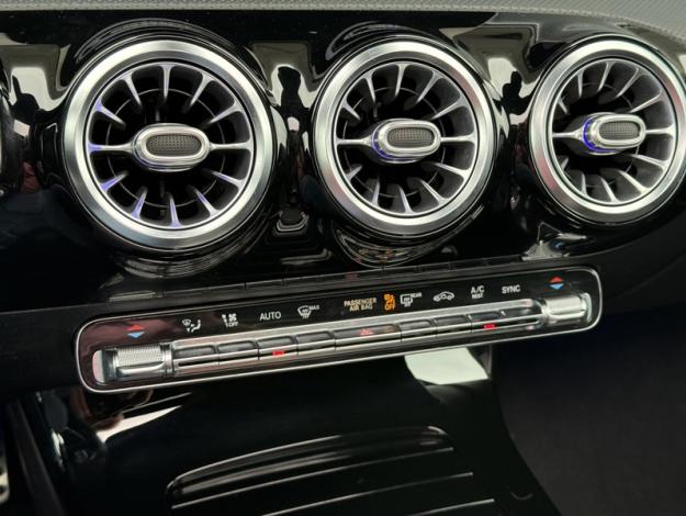 MERCEDES-BENZ CLA Shooting Brake CLA 220 d Shooting Brake AMG Line  Classe CLA SB/118 CLA 220 d Shooting Brake AMG Line