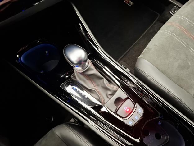 TOYOTA C-HR 1.8 HYBRIDE 122 GR SPORT  JBL
