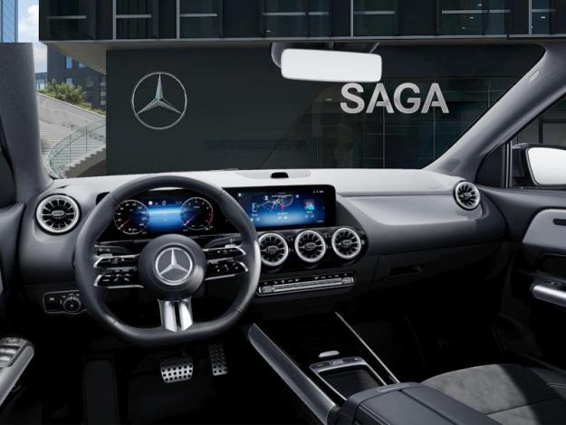 MERCEDES-BENZ GLA 180 "140 Years Edition"  GLA 180 Style Edition