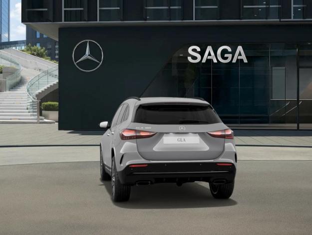 MERCEDES-BENZ GLA 180 "140 Years Edition"  GLA 180 Style Edition