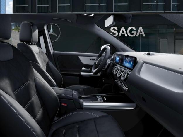 MERCEDES-BENZ GLA 180 "140 Years Edition"  GLA 180 Style Edition
