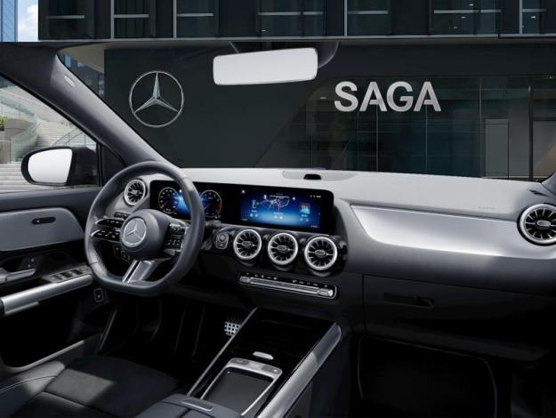 MERCEDES-BENZ GLA 180 "140 Years Edition"  GLA 180 Style Edition