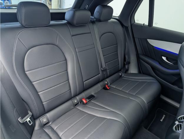 MERCEDES-BENZ GLC SUV GLC 300de 4MATIC SUV AMG Line  GLC 300de 4MATIC SUV AMG Line