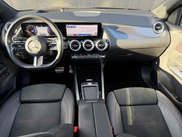 MERCEDES-BENZ GLA 200 d AMG Line  