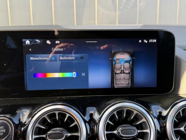 MERCEDES-BENZ GLA 200 d AMG Line  