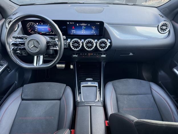 MERCEDES-BENZ GLA 200 d AMG Line  