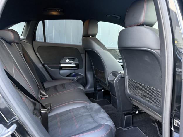 MERCEDES-BENZ GLA 200 d AMG Line  