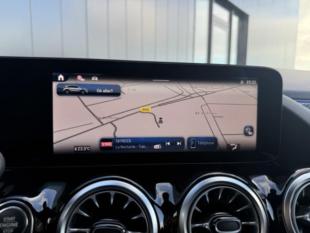 MERCEDES-BENZ GLA 200 d AMG Line  