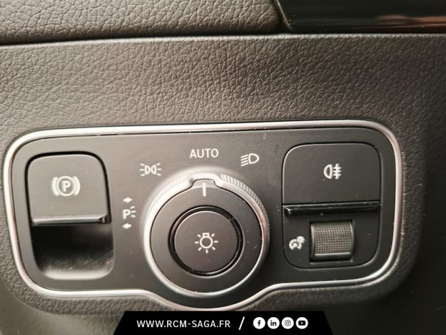 MERCEDES-BENZ GLA 180 d AMG Line  