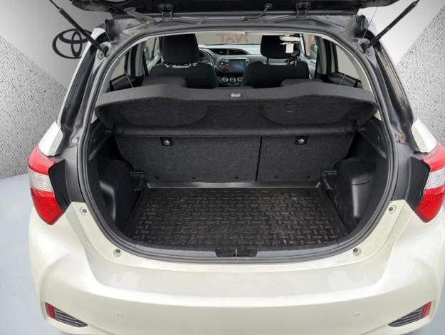 TOYOTA Yaris 1.0 70 VVT-I DESIGN RC18  