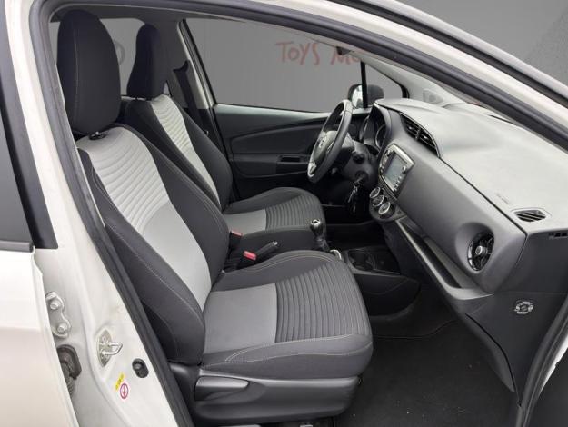 TOYOTA Yaris 1.0 70 VVT-I DESIGN RC18  