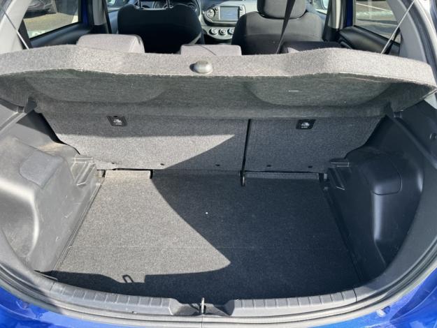 TOYOTA Yaris 70 VVT-i Design  