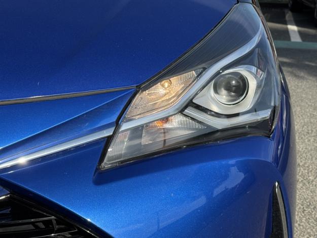TOYOTA Yaris 70 VVT-i Design  