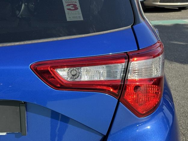 TOYOTA Yaris 70 VVT-i Design  