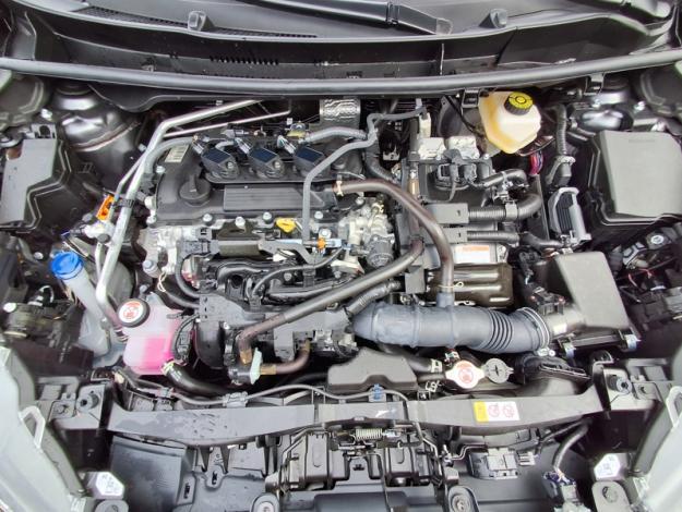 TOYOTA Yaris 1.5 HYBRID 116H DESIGN AUTO  YARIS HYBRIDE MC24 116H DESIGN .