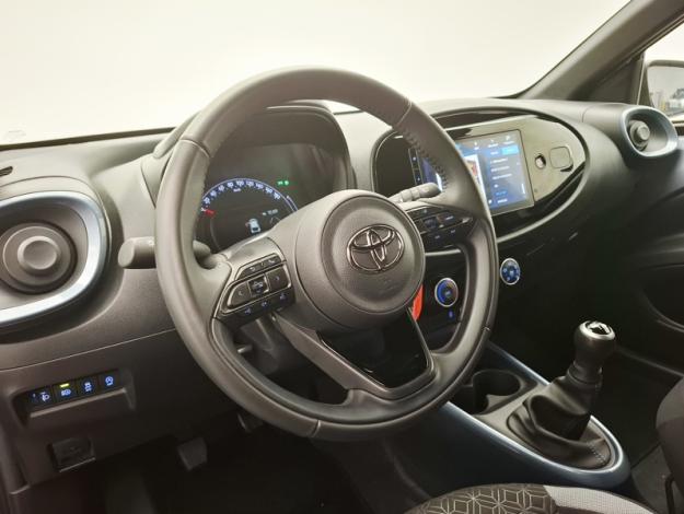 TOYOTA Aygo X 1.0 VVT-I 72 DESIGN  
