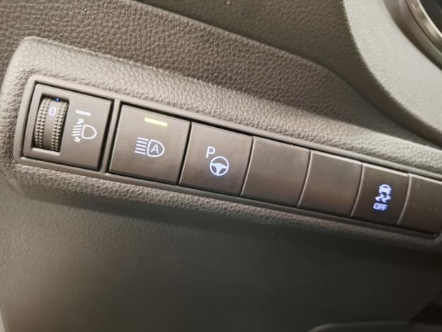 TOYOTA Corolla Touring Sports 122h Dynamic Business   