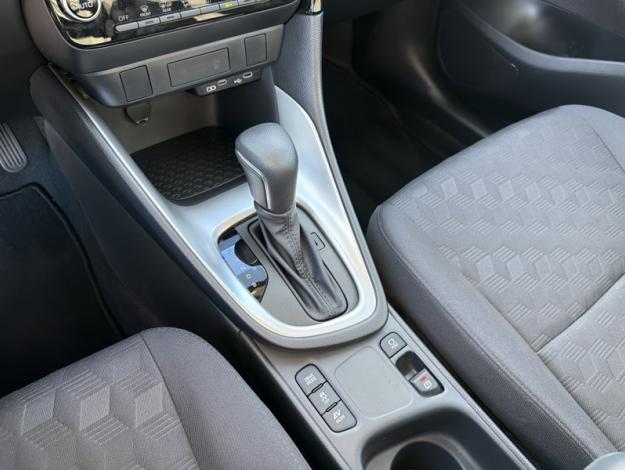 TOYOTA Yaris 1.5 HYBRID 116H DYNAMIC   