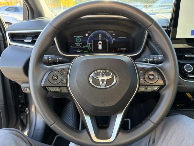 TOYOTA Corolla Touring Sports 1.8 HYBRID 140 CVT DESIGN  