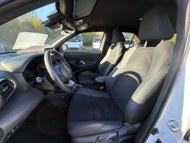TOYOTA Yaris Cross 1.5 HYBRID 130H GR SPORT   