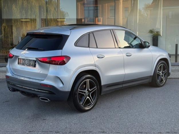 MERCEDES-BENZ GLA 180 d AMG Pack Night Pano  