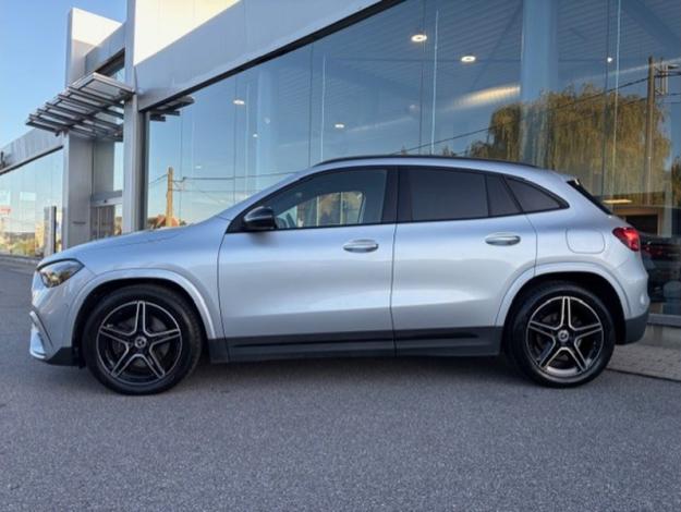 MERCEDES-BENZ GLA 180 d AMG Pack Night Pano  