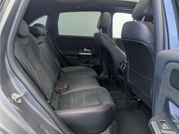 MERCEDES-BENZ Classe B 180 d AMG Line Edition  
