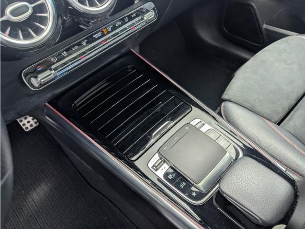 MERCEDES-BENZ Classe B 180 d AMG Line Edition  