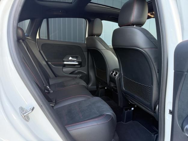MERCEDES-BENZ GLA 250 e AMG Line  