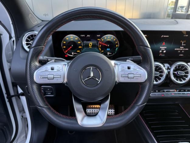 MERCEDES-BENZ GLA 250 e AMG Line  