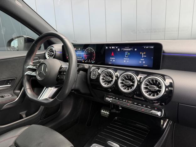 MERCEDES-BENZ Classe A 200 d AMG Line  