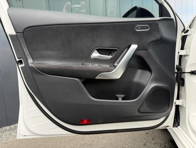 MERCEDES-BENZ Classe A 200 d AMG Line  