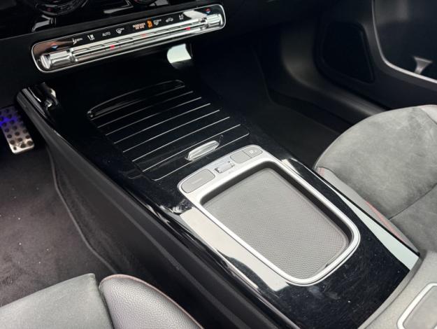MERCEDES-BENZ Classe A 200 d AMG Line  