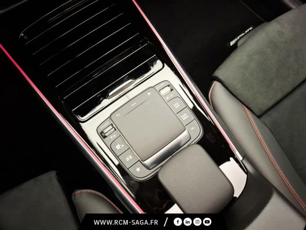MERCEDES-BENZ GLB 200 d AMG Line  
