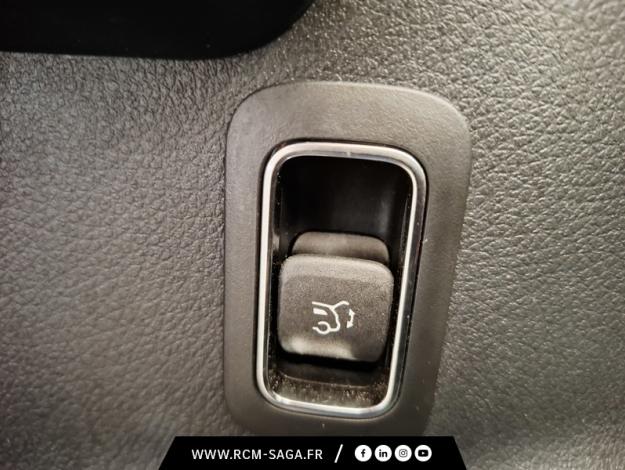 MERCEDES-BENZ GLB 200 d AMG Line  