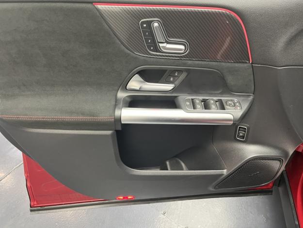 MERCEDES-BENZ GLA 180 d AMG Line AMG Line 