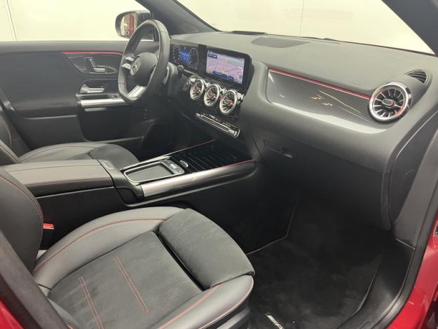 MERCEDES-BENZ GLA 180 d AMG Line AMG Line 