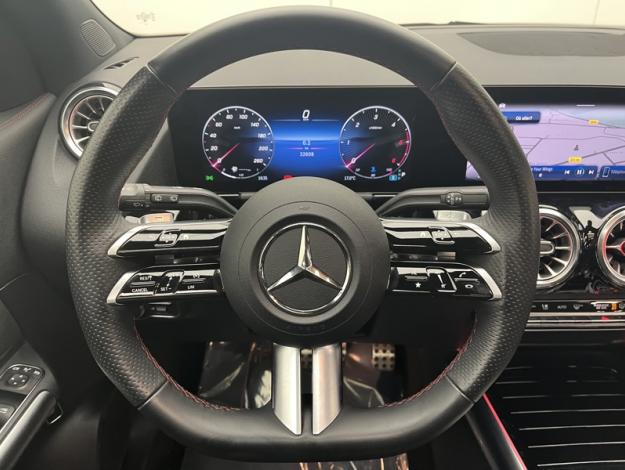 MERCEDES-BENZ GLA 180 d AMG Line AMG Line 