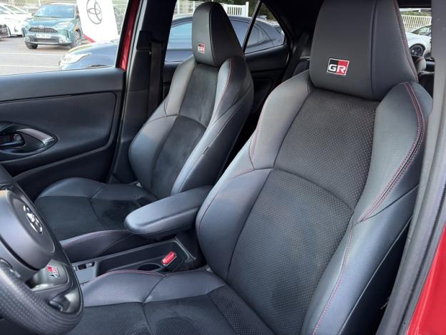 TOYOTA Yaris Cross 116h GR SPORT   