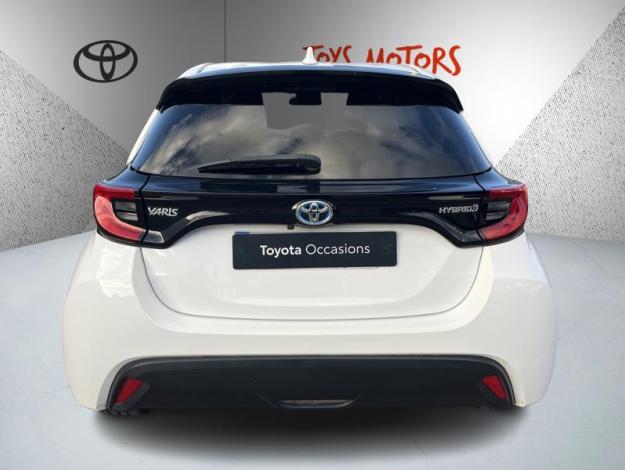 TOYOTA Yaris 116H DESIGN  