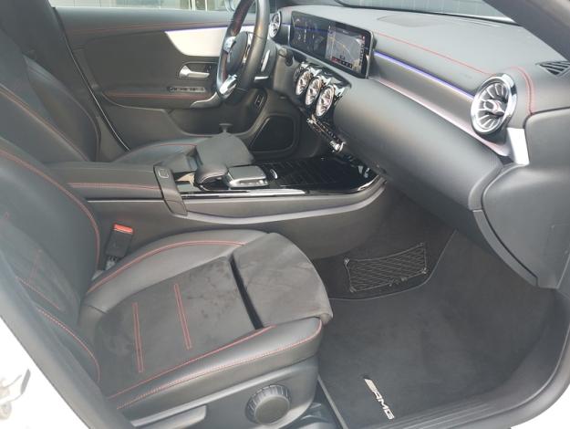 MERCEDES-BENZ CLA Coupé CLA 180 d Coupé AMG Line  