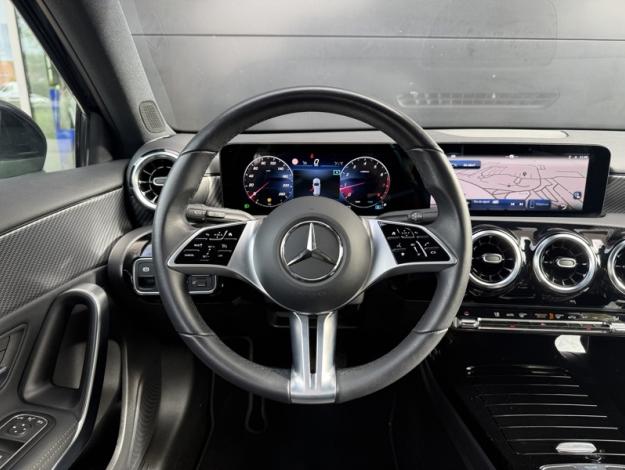 MERCEDES-BENZ Classe A 180 Progressive Line  