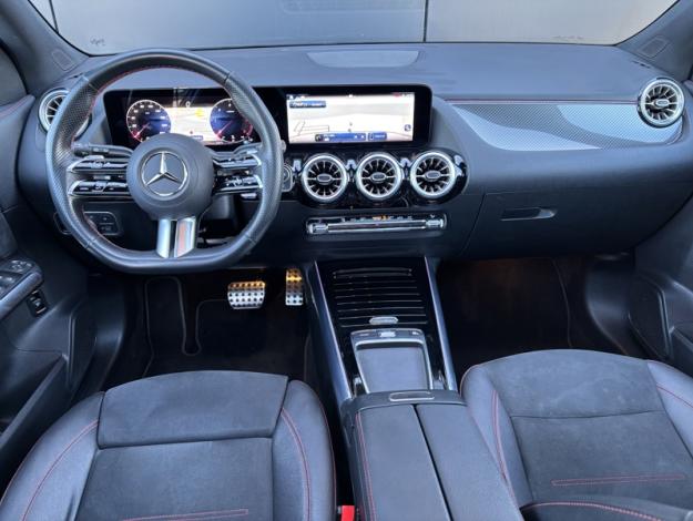 MERCEDES-BENZ GLA 200 d AMG Line  GLA 200 d AMG Line