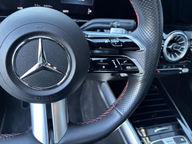 MERCEDES-BENZ GLA 200 d AMG Line  GLA 200 d AMG Line