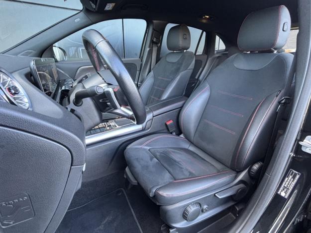 MERCEDES-BENZ GLA 200 d AMG Line  