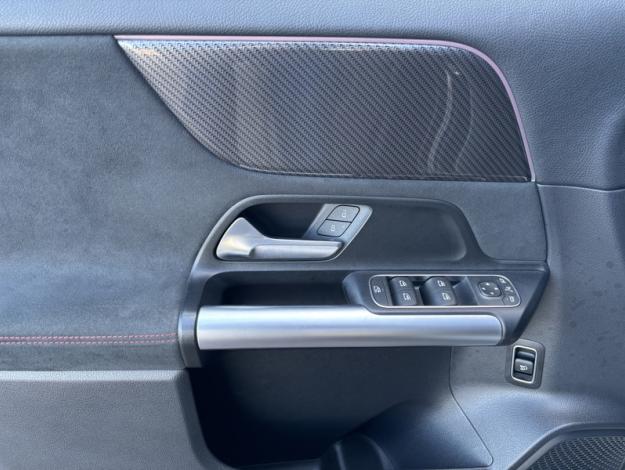 MERCEDES-BENZ GLA 200 d AMG Line  