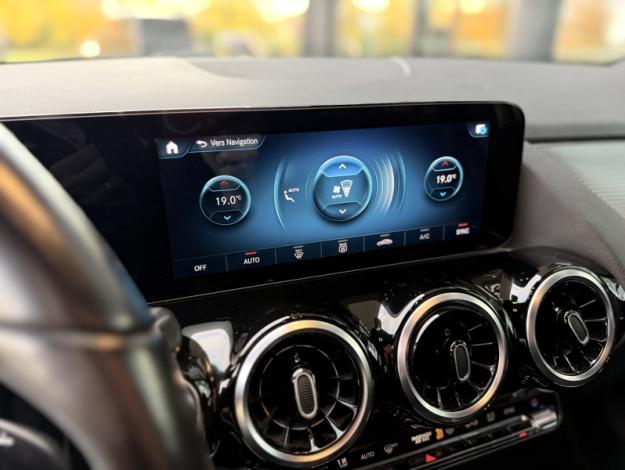 MERCEDES-BENZ GLA 200 d Progressive Line  