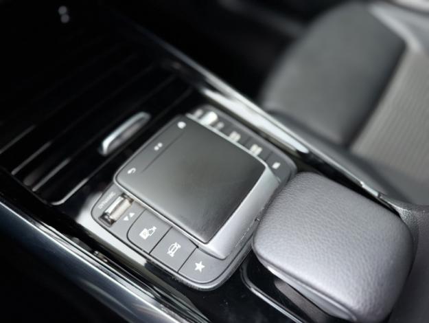 MERCEDES-BENZ GLA 200 d Progressive Line  
